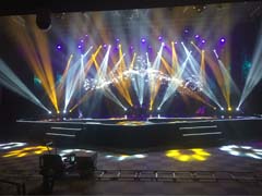 束影文化打造的絢麗多彩的舞臺燈光效果圖 束影文化打造的絢麗多彩的舞臺燈光效果圖